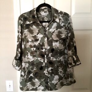 Fred David Camo Button Down Shirt Women Roll up sleeves Fall Fashion trends
